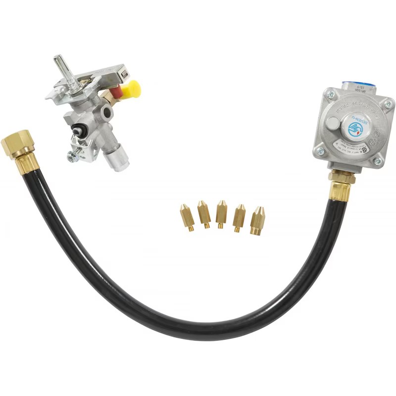Gas regulator kit with hose and multiple nozzle attachments for outdoor cooking or heating applications.