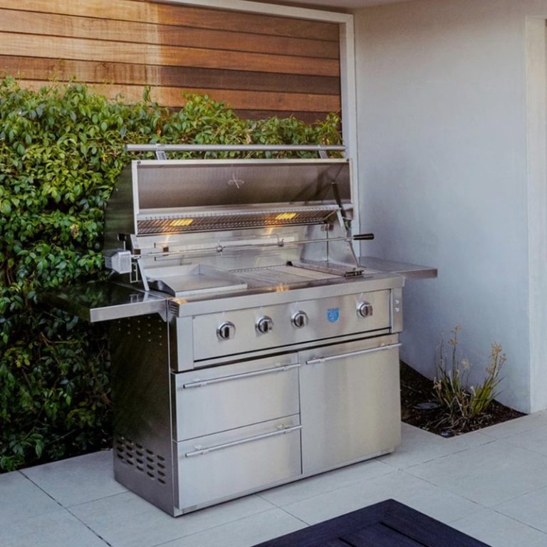 Outdoor Kitchen Supplies Canada's Leader in Outdoor Living