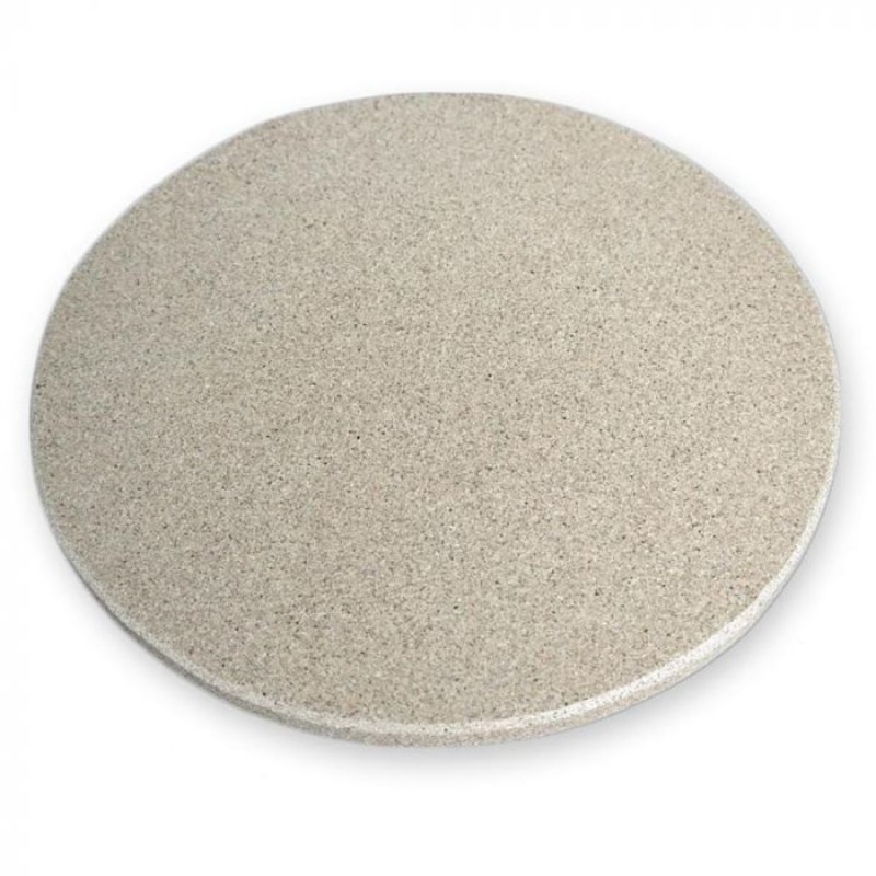 4b6269f1-c922-4ee6-9f89-5d13d270e77b.jpg Round beige stone pizza stone for baking and serving. Ideal for achieving crispy crusts and even heat distribution. Perfect for home cooks and pizza enthusiasts.