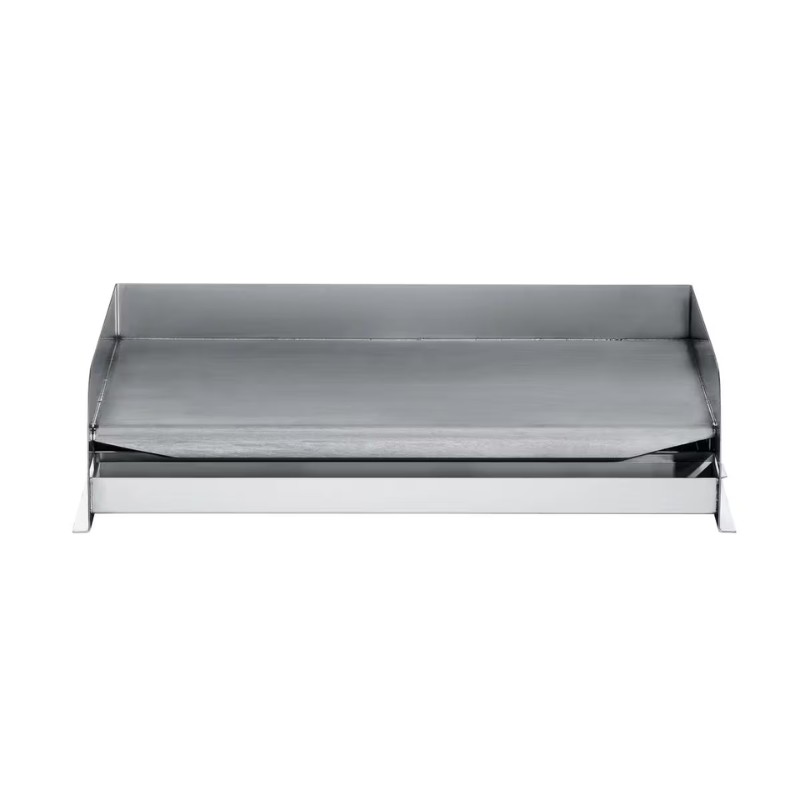 01e54584-2154-414c-b2e5-a5be0f381d1b.jpg Stainless steel flat grill with a smooth cooking surface, ideal for preparing a variety of foods.