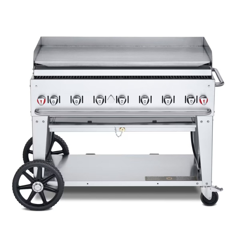 bc70010f-a6fa-44e1-b16f-2601c47c7b31.jpg Stainless steel outdoor griddle with multiple burners and wheels for easy mobility, featuring a flat cooking surface and lower storage shelf.